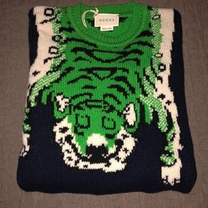 Authentic Gucci Sweater ( Big Boy Size 8)